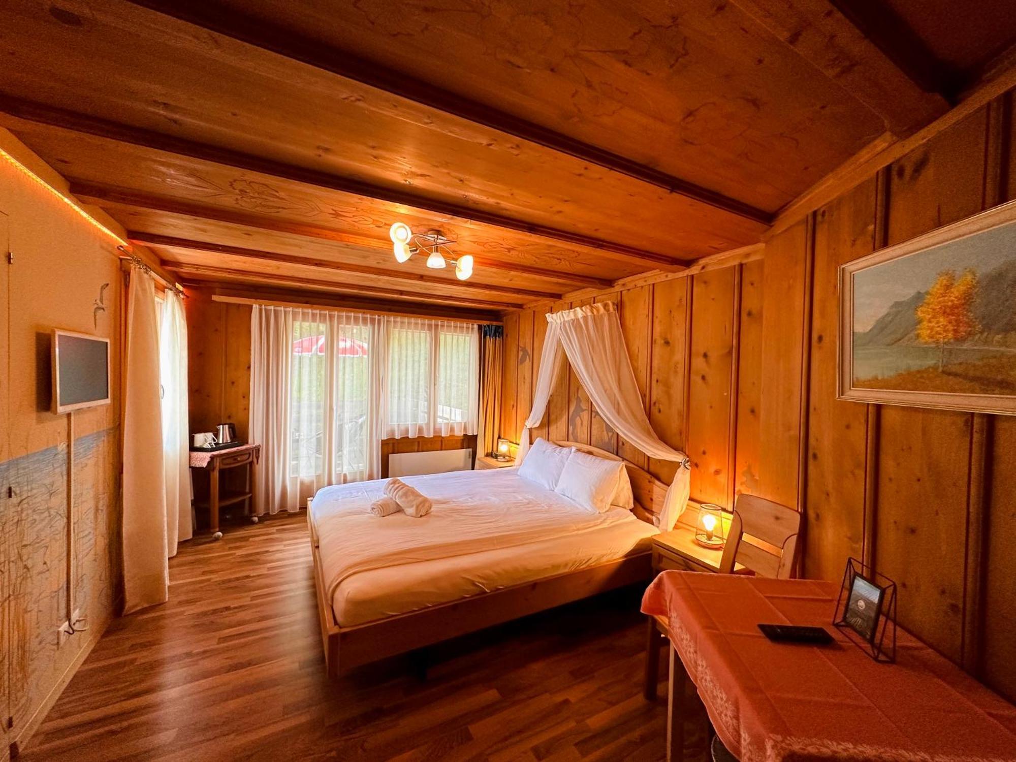 Hotel Wildbach Brienz Brienz  Bagian luar foto